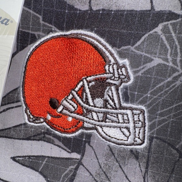 Cleveland Browns Tommy Bahama Coast Mens Islandzone Shirt Floral Gray Sz M NEW - Picture 4 of 12